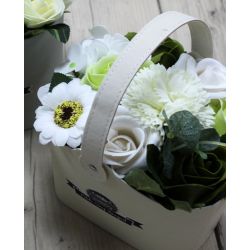 Bouquet petit panier : Fleurs de savon vert