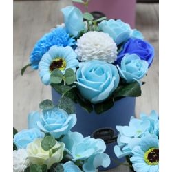 Bouquet petit cadeau : fleurs de savon bleu