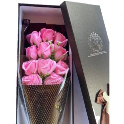 Bouquet original de 11 roses de savon