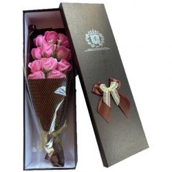 Bouquet original de 11 roses de savon